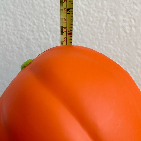 2024 Disney’s Mickey Mouse Light-Up Halloween Jack-o-Lantern - Picture 5 of 10